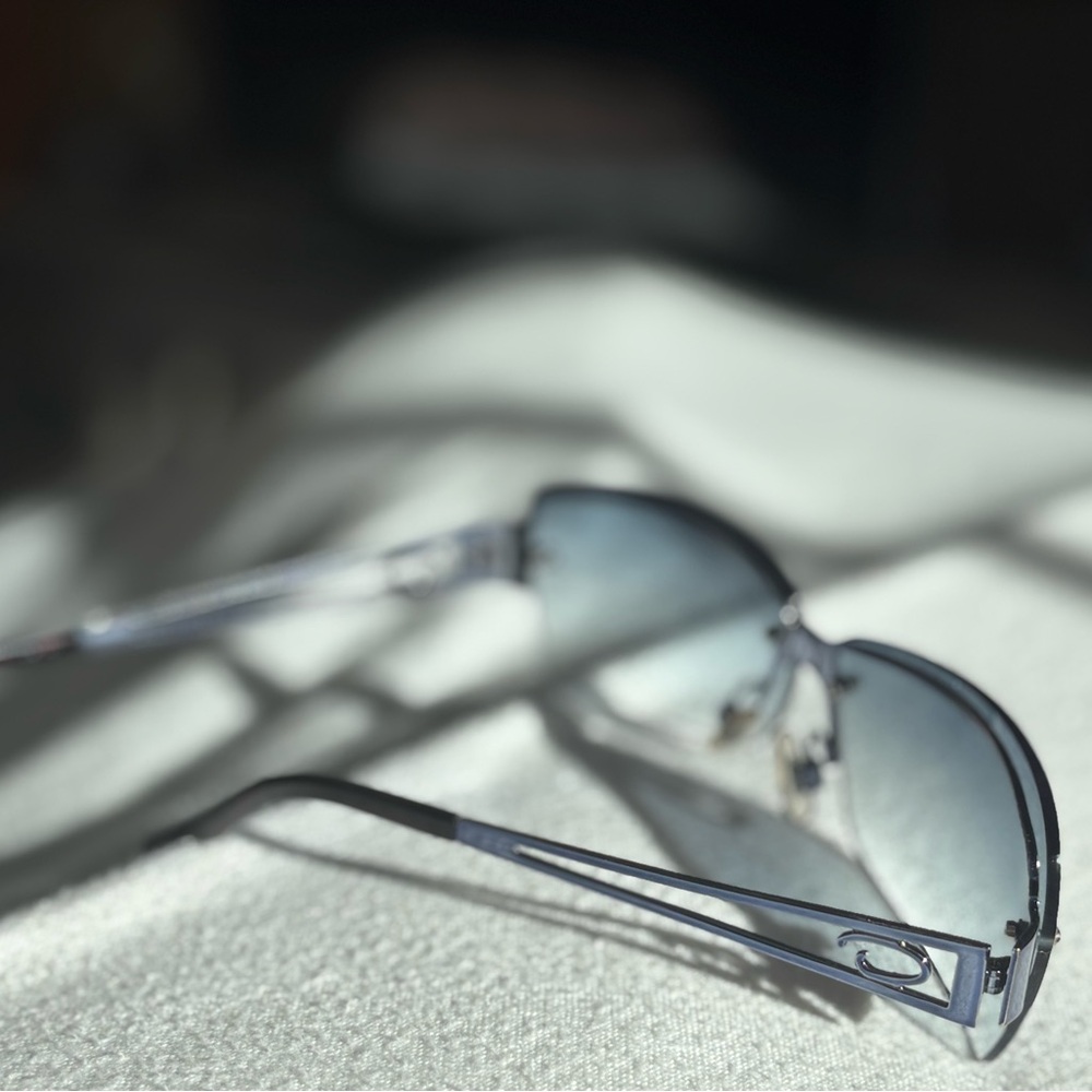 Stylish Blue-Grey Rectangle Frame Sunglasses - image 2